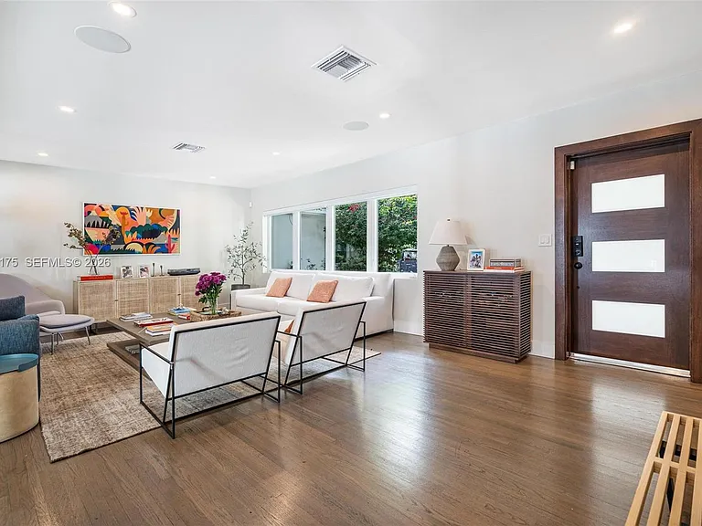 510 Bargello Ave — Photo 4