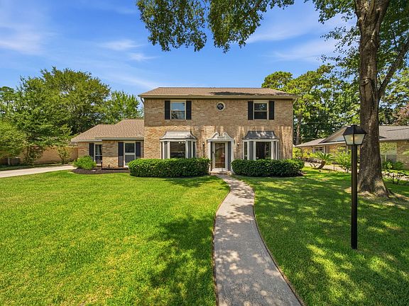 2nd image of 626 Magic Oaks Dr