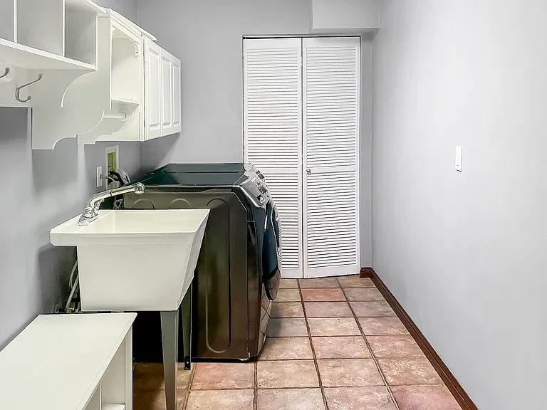 1026 Woodleaf Dr — Photo 23