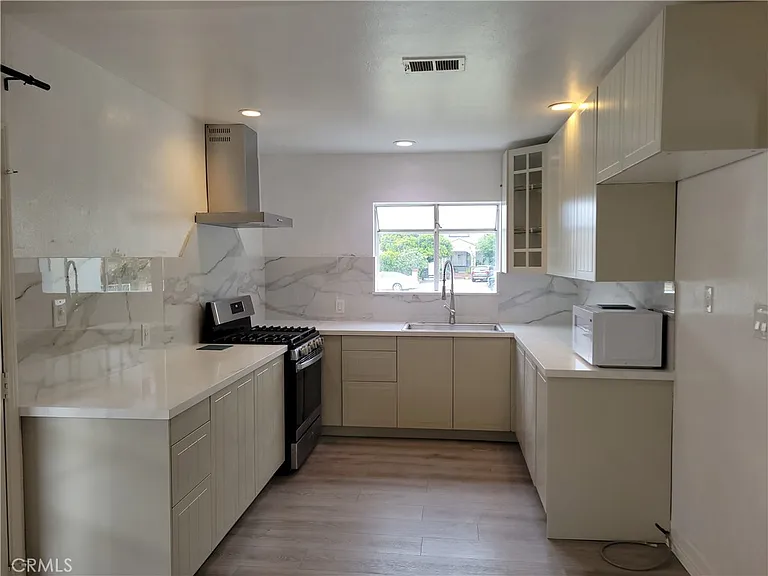 8001 Coral Bell Way — Photo 11