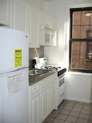 Rented by City Connections Realty | media 33