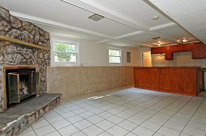 4th image of 1613 Marlboro Cir