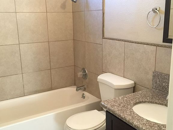 3rd image of 1358 N Arrowhead Ave APT 1