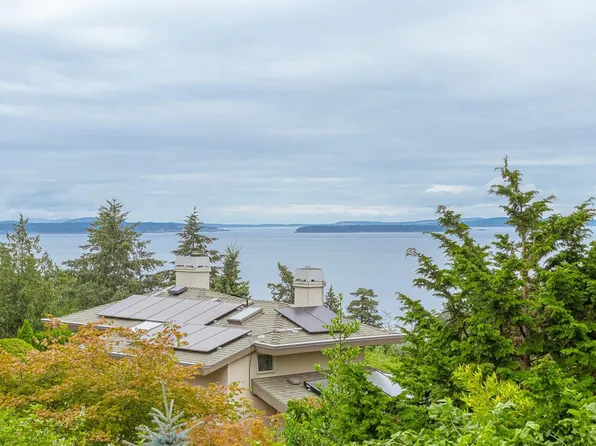 951 Seamist Rise, Saanich, BC V8Y 3K7