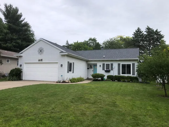 1440 Lenox Rd SE, Grand Rapids, MI 49506