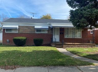 24572 Rosalind Ave, Eastpointe, MI