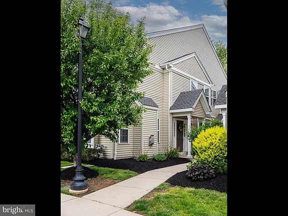 2nd image of 103 Granite Ln #6
