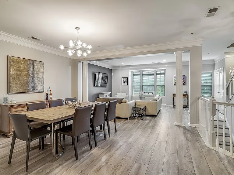 358 Urban Ave #358 — Photo 12