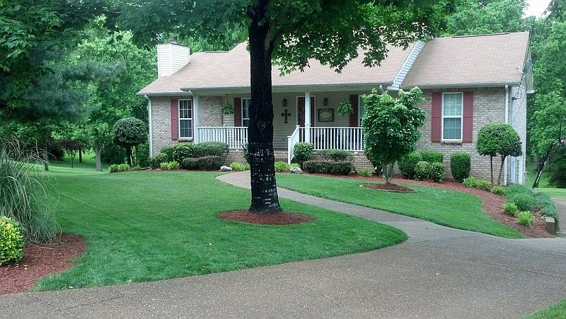 1st image of 320 Creekwood Ct