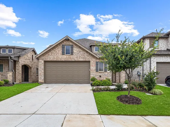 3952 Oak Creek Cir, Denison, TX 75020