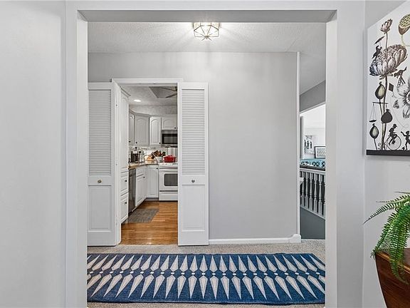 4th image of 8741 Riggs Cir