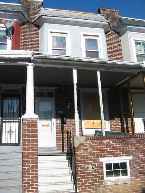 2nd image of 2860 W Mulberry St