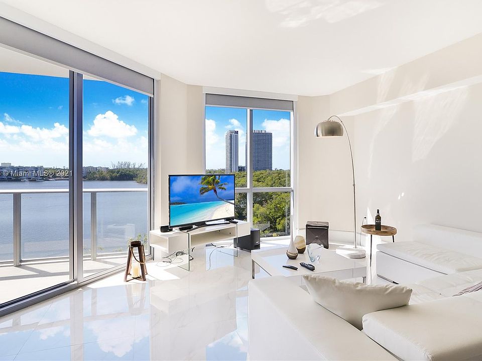 1st image of 17111 Biscayne Blvd Unit 406