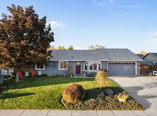 4772 Mount Adams View Dr, West Richland, WA