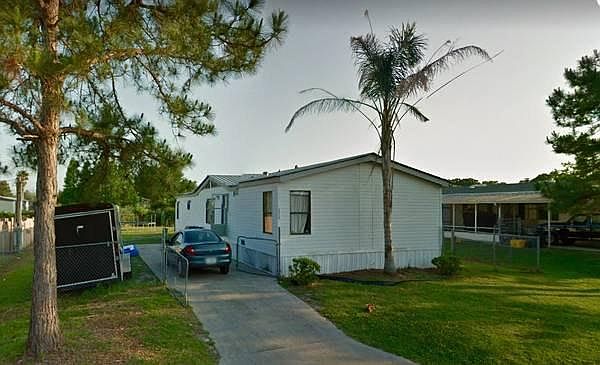 1st image of 2538 Sea Oats Cir N