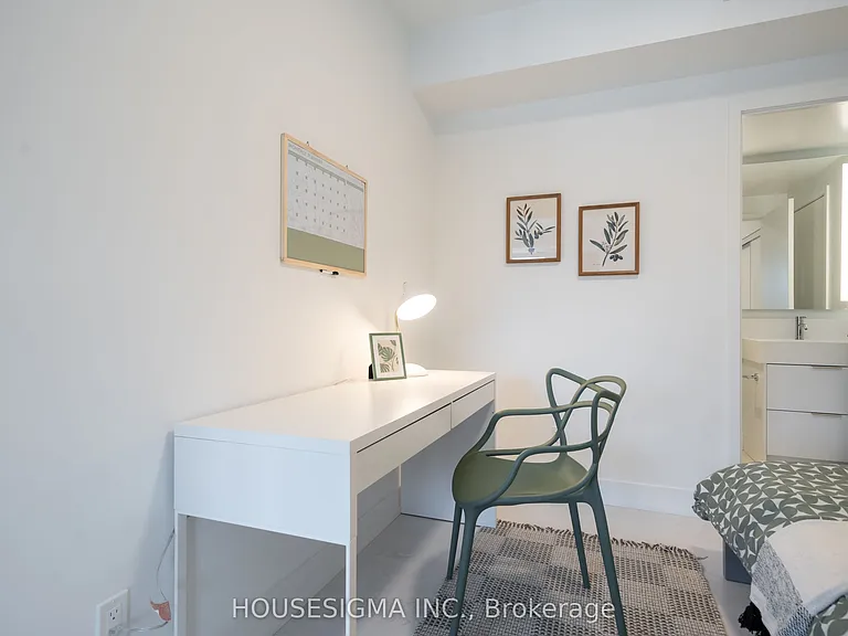 308 Jarvis St #214 — Photo 13