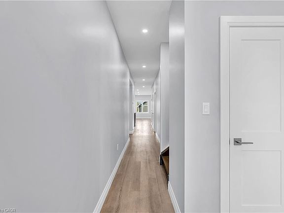 3rd image of 275 James St S #20