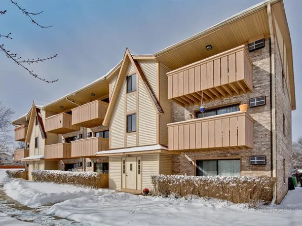 19 Cedar Ct APT 3, Vernon Hills, IL 60061
