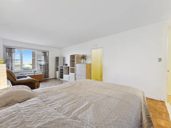 110-45 Queens Boulevard image 12 of 20