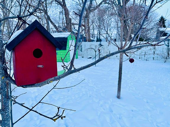 4th image of 77 Russell St