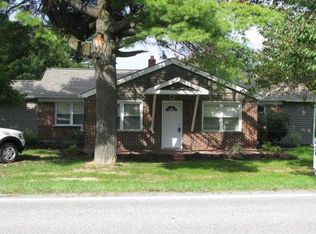 423 Hinton Rd, Shady Spring, WV 25918