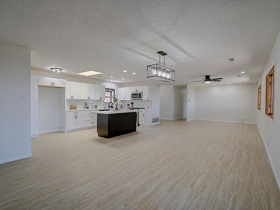 3rd image of 11901 El Solindo Ave NE