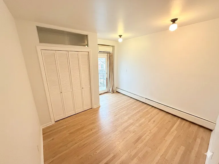 278 Monmouth St #3R — Photo 10