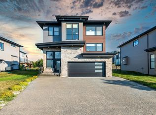 15 Theresa McNeil Grv, Halifax, NS B3M 0K3