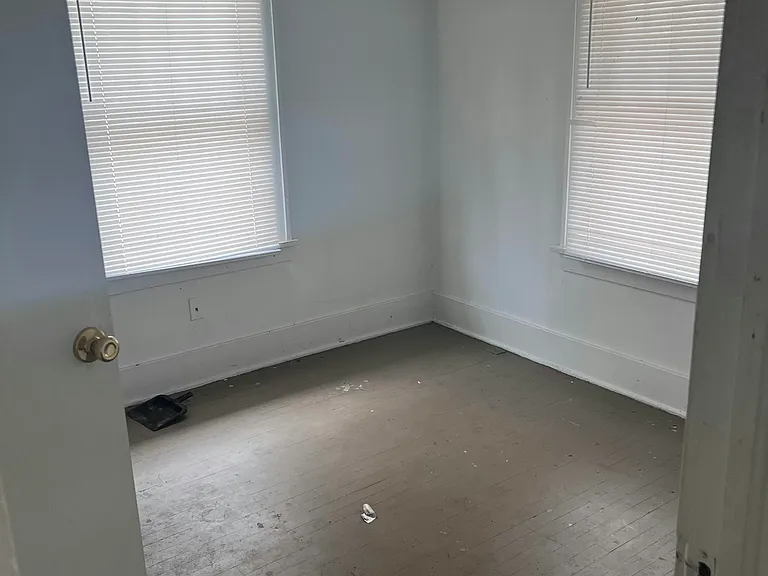 442 E Lincoln Ave — Photo 4