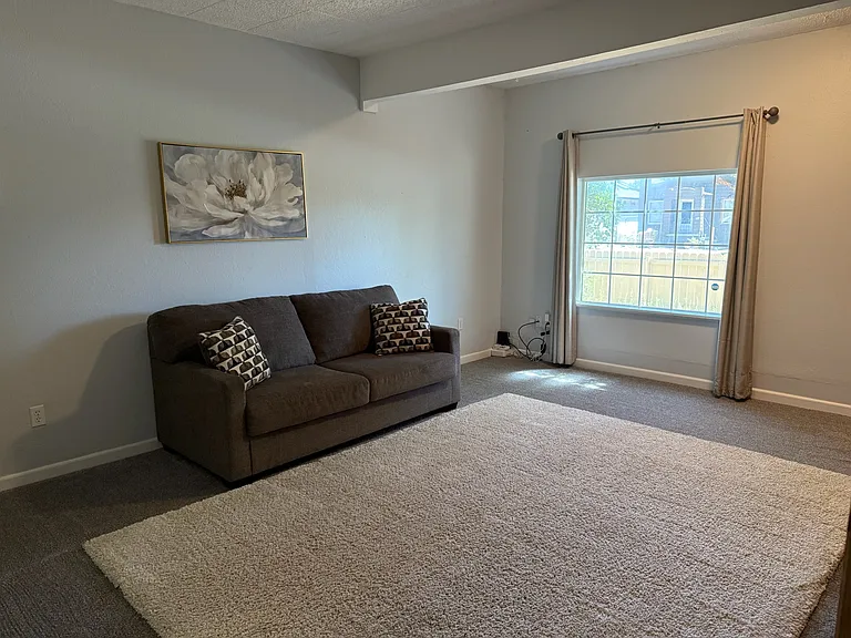 1307 Roosevelt Ave — Photo 27