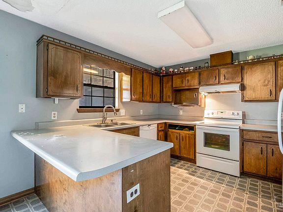 2nd image of 4644 Heatherwood Way
