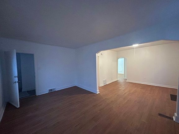 5th image of 15785 Pinehurst St APT 1