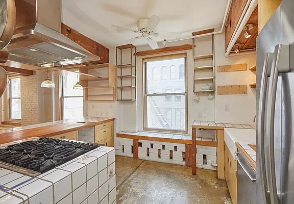 5th image of 68 Laight St APT 5
