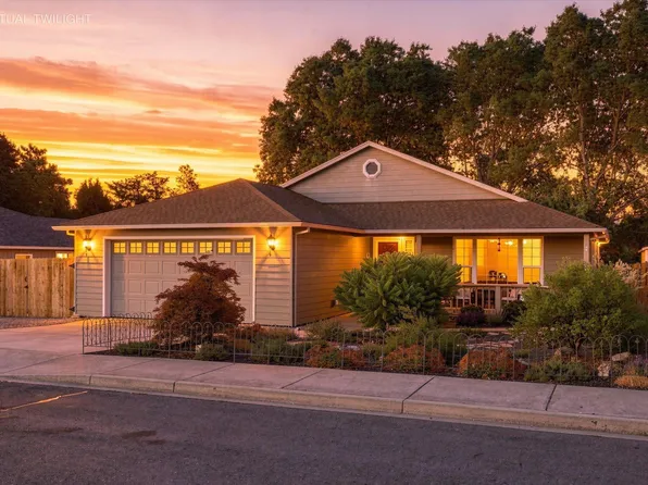 468 Westminster Dr, Eagle Pt, OR 97524