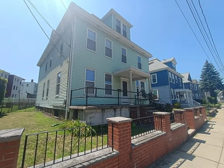 18 Myrick St — Photo 13