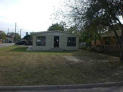 1st image of 2001 Ebony Ave