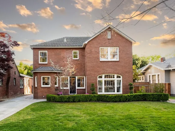 4608 T St, Sacramento, CA 95819