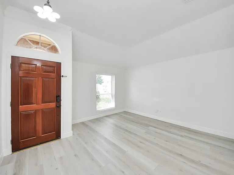 10850 White Oak Point Ct — Photo 12