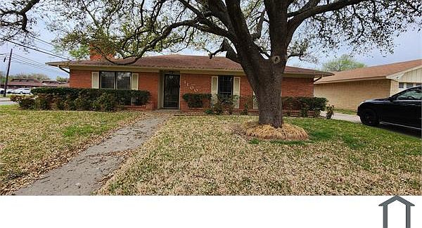1st image of 1100 Jeffery Trl