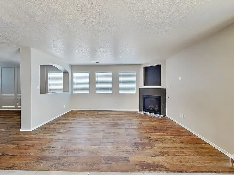1509 Sierra Norte Ct NE — Photo 2