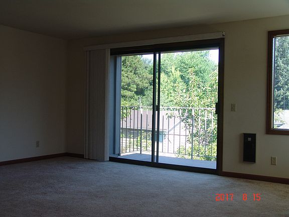 5th image of 165 1st Ave NW