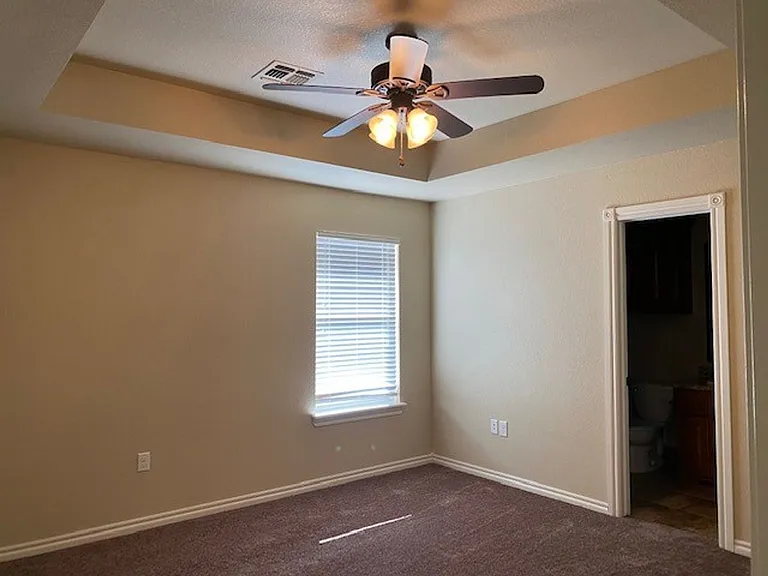 2422 SW A Ave — Photo 5