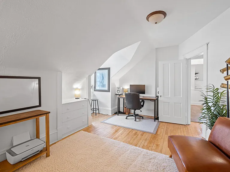 2449 Pillsbury Ave S #4 — Photo 18