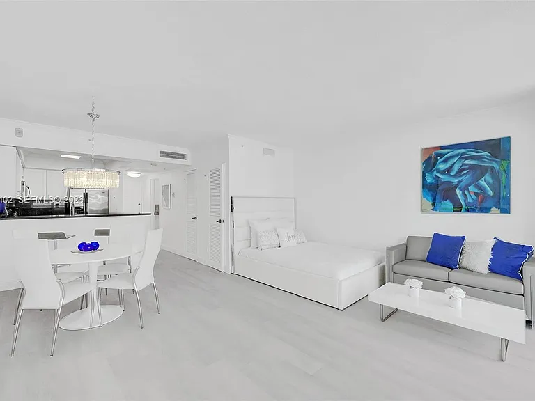2501 S Ocean Dr #905 — Photo 2