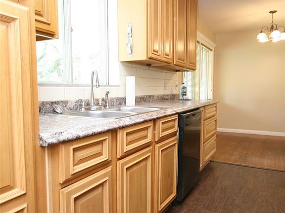 4th image of 3006 Acklen Dr SW