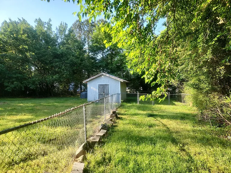 6228 Watkins Rd — Photo 20