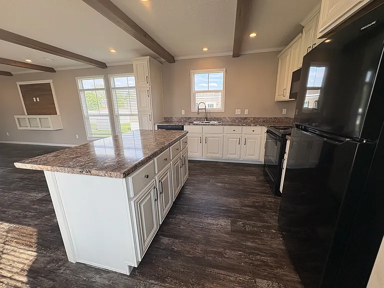 Green River Lake Commons — Photo 19
