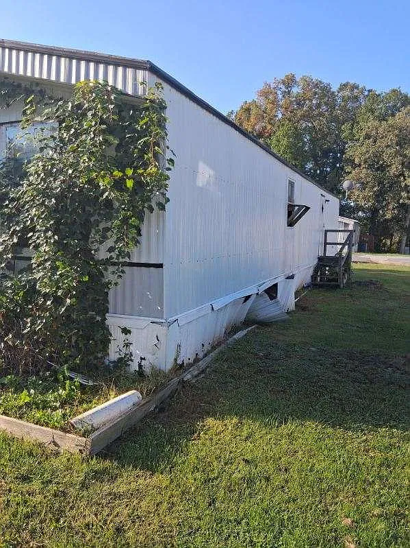 2 bed, $410 — Photo 2
