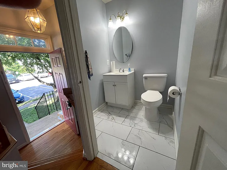 23065 Potomac Hill Sq — Photo 4