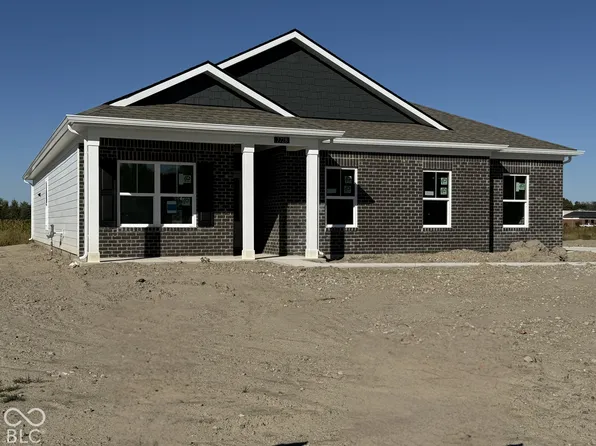 7728 Magnolia St, New Palestine, IN 46163